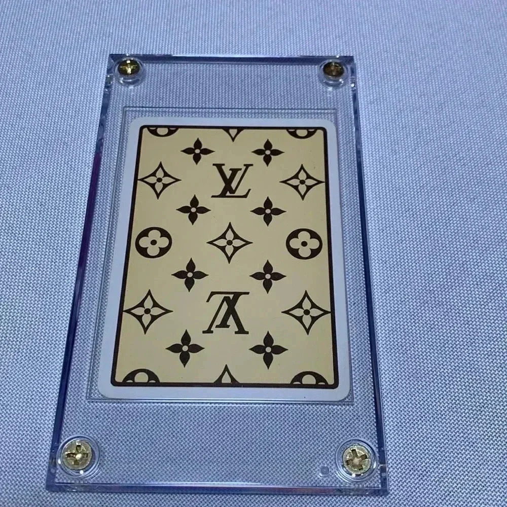LOUIS VUITTON Playing Card, Comes in a protective case. (4 Diamonds).